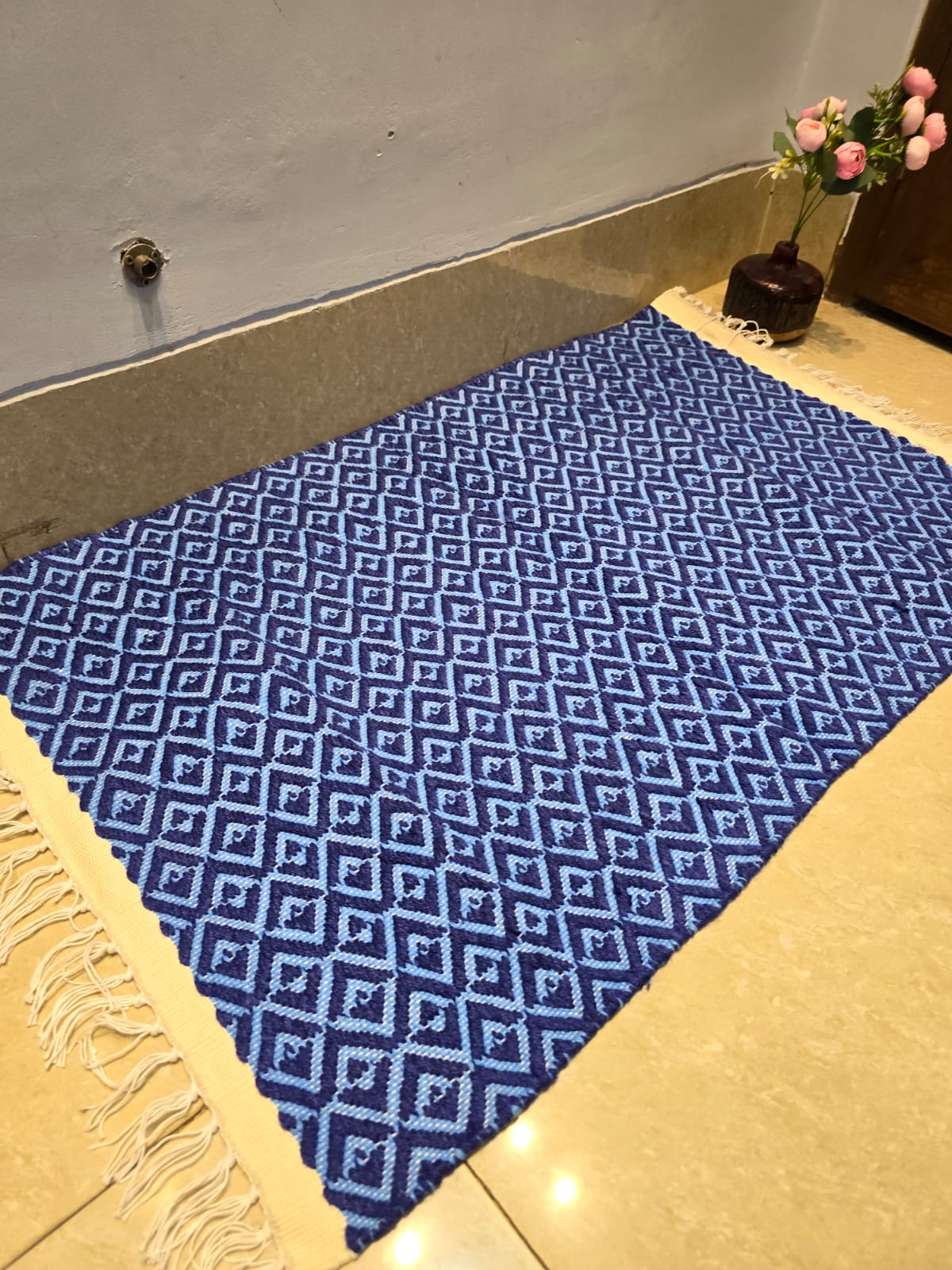 Blue Rug (24/36 inch)